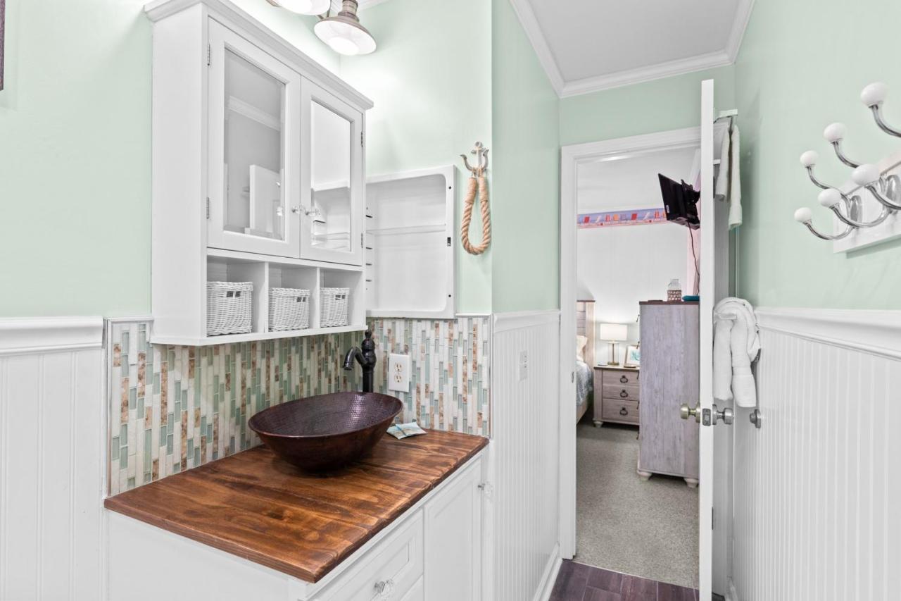 Appartamento Turtle Cove Retreat Atlantic Beach Esterno foto