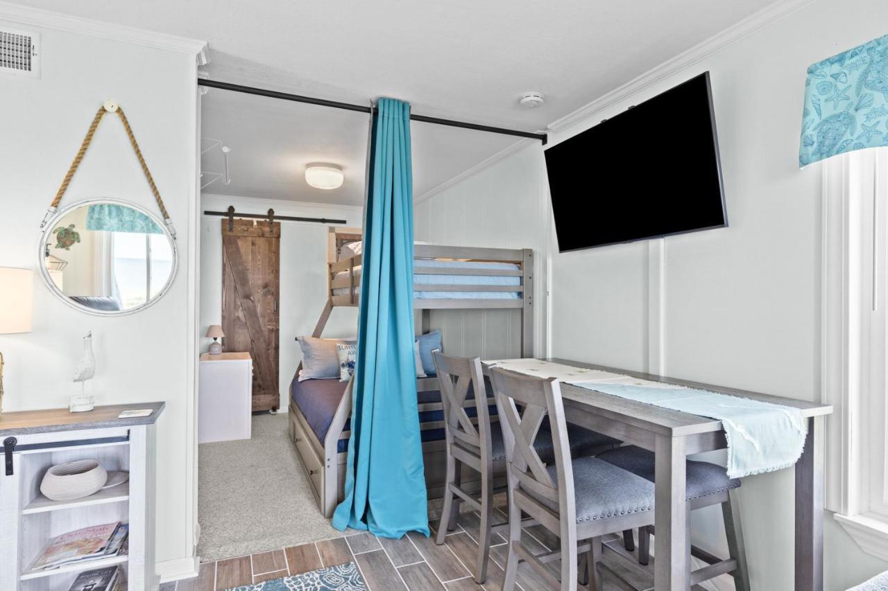 Appartamento Turtle Cove Retreat Atlantic Beach Esterno foto