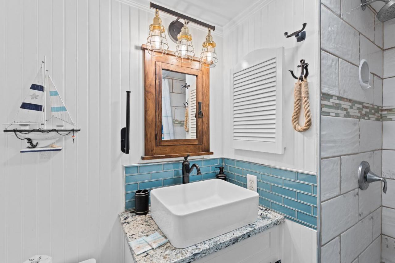 Appartamento Turtle Cove Retreat Atlantic Beach Esterno foto