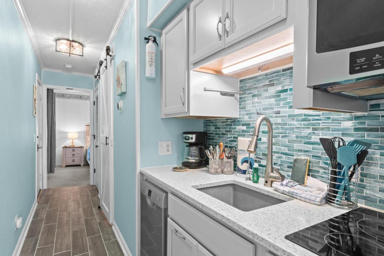 Appartamento Turtle Cove Retreat Atlantic Beach Esterno foto